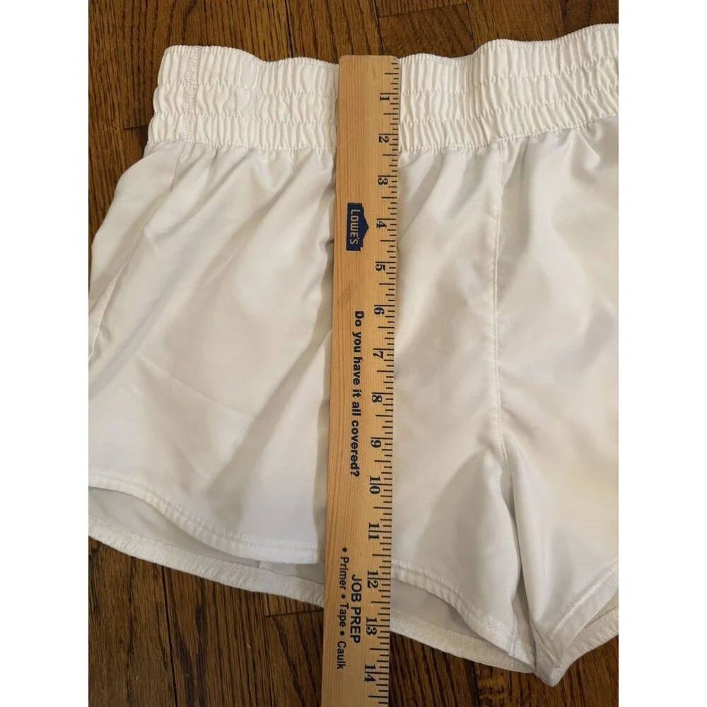 Nike One Dri-FIT Mid-Rise 3” Running Shorts Women’s Large White